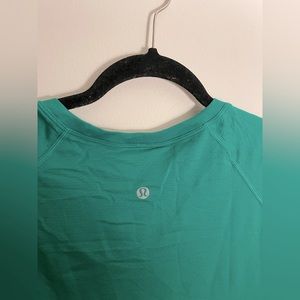 lululemon running long sleeve